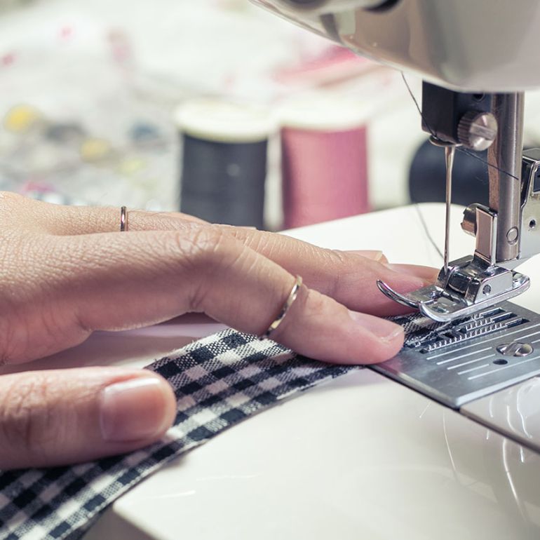 Haute couture vs prêt-à-porter : quelles différences ?